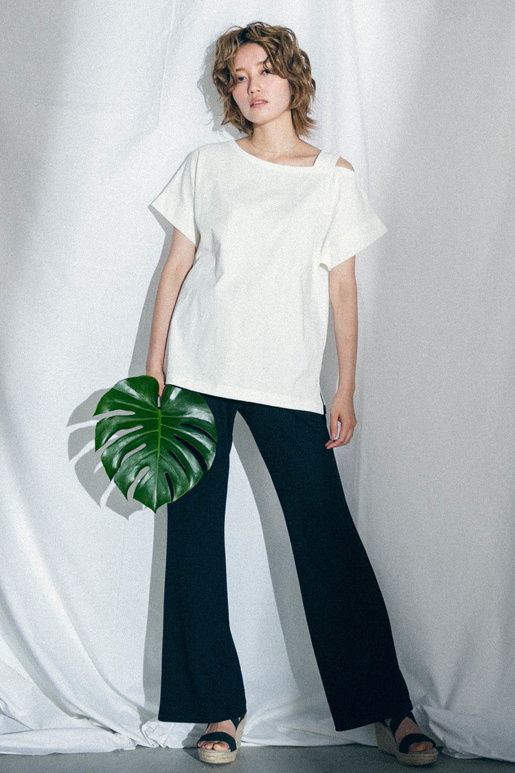 ワンショルカットソー