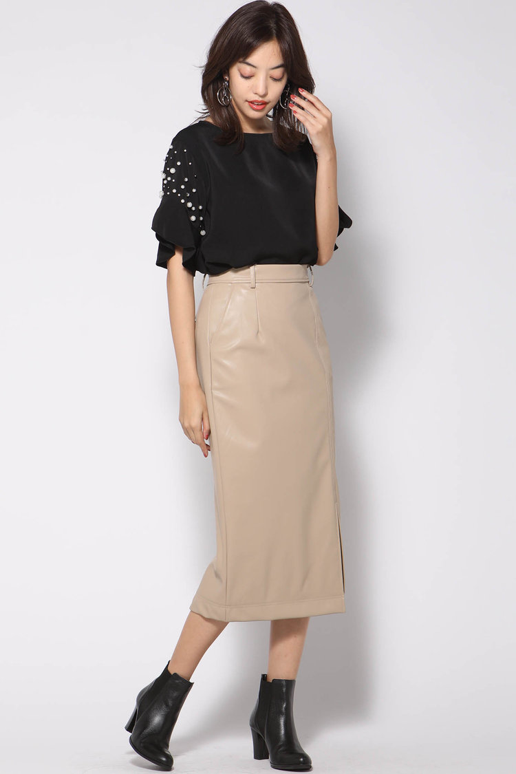 フェイクレザータイトスカート ブラウス