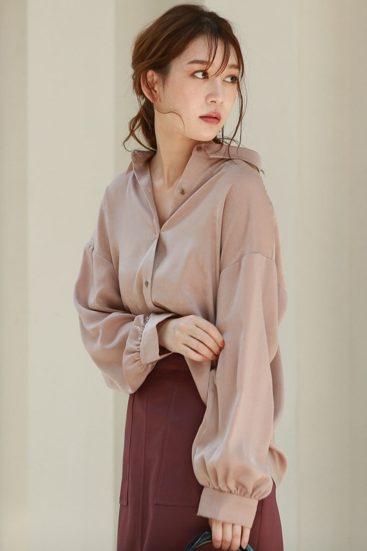 「ニュアンスカラー」で大人の色気を演出して