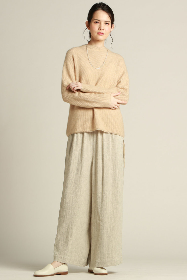 ベージュのワントーンで流行りと似合うを両立