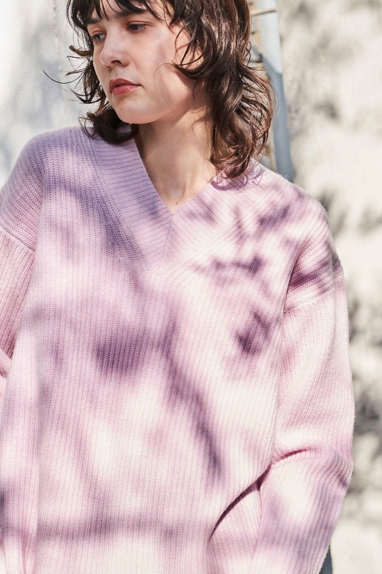 洗えるウールカシミヤカラーVネックニット