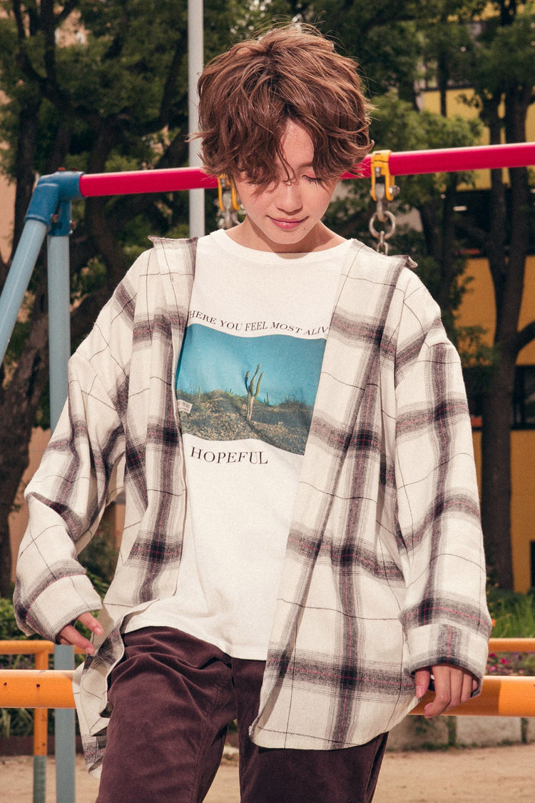 「ゆる×ゆる」のバランスで大人の休日スタイル