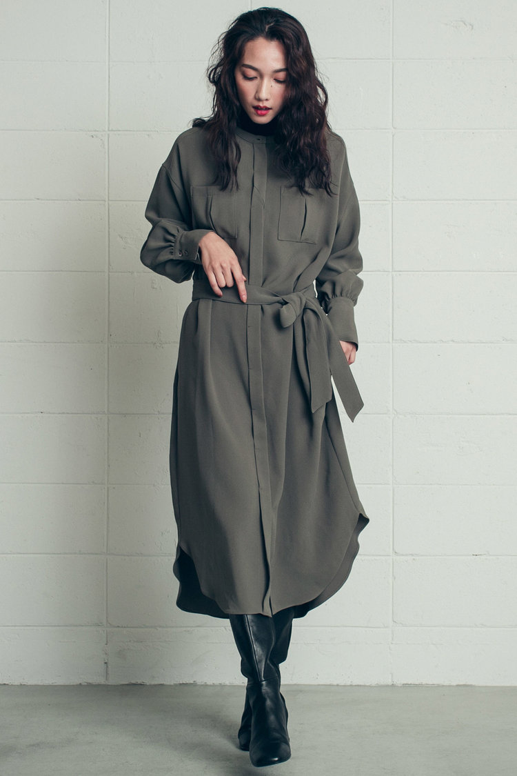 シャツワンピの可能性を広げる