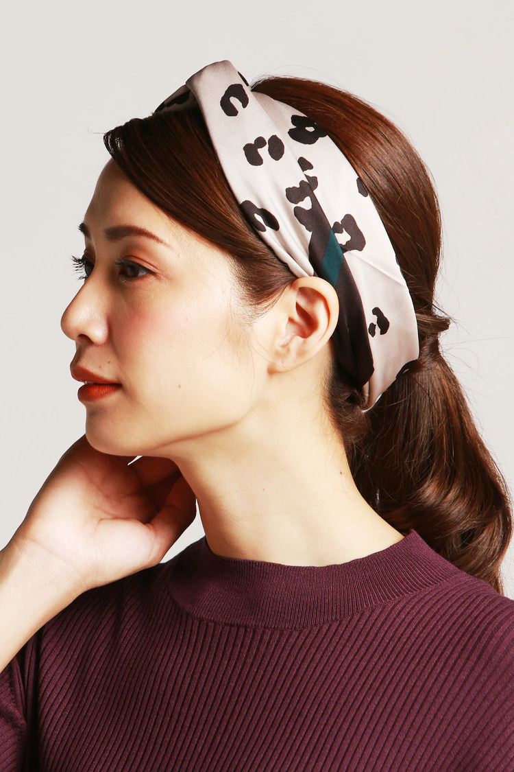 レオパード柄大判スカーフ