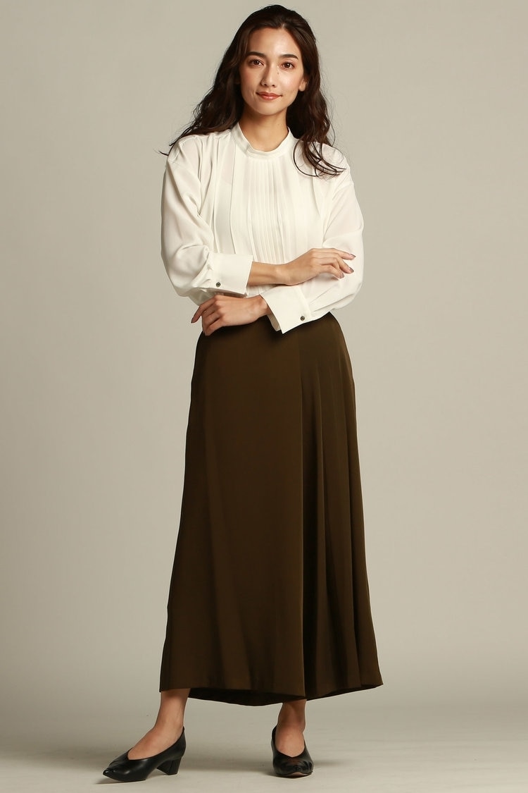 LAUTREAMONT 秋のパンツルック