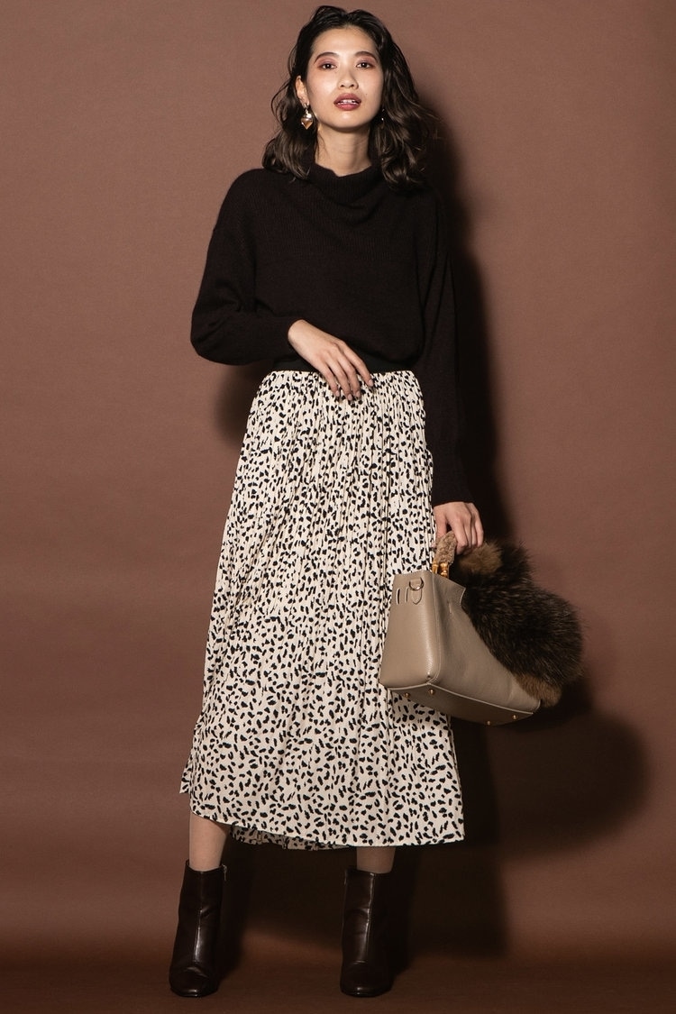 VICKY 冬のスカートルック