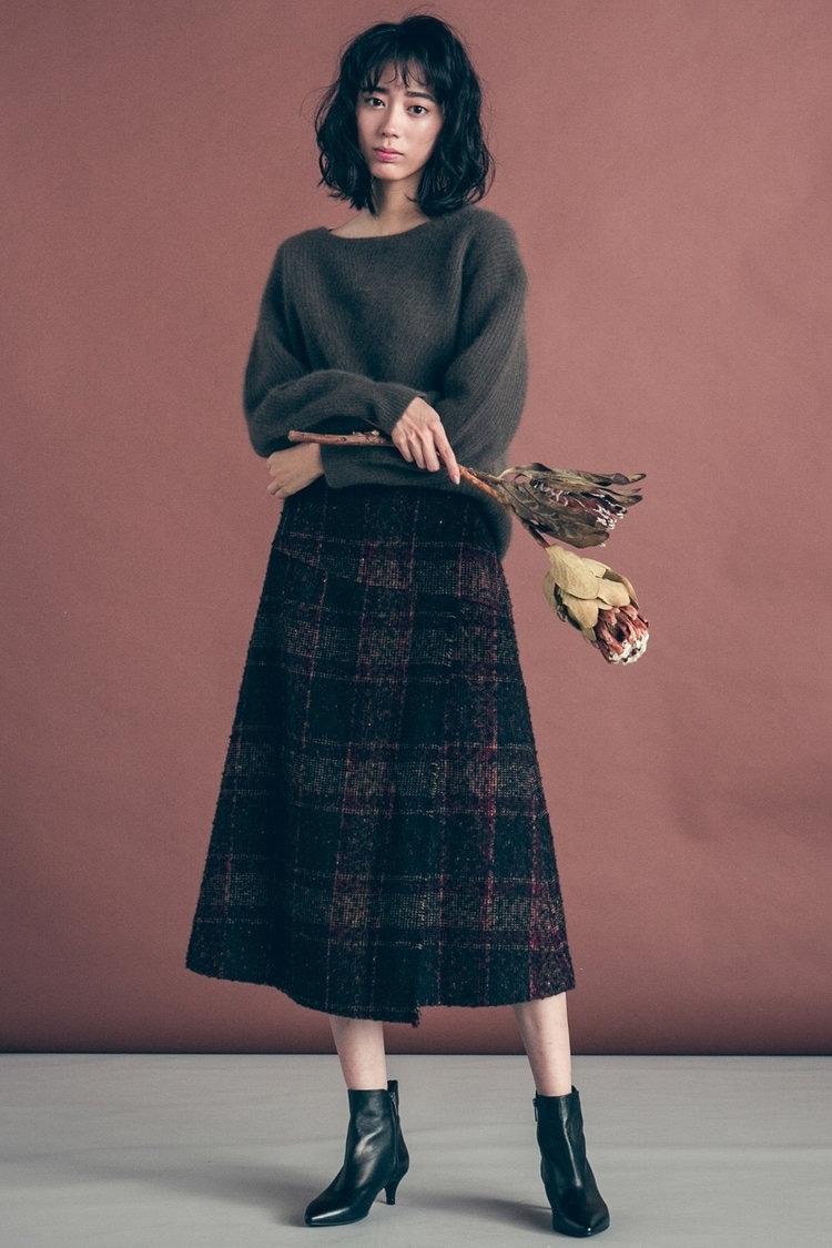 Droite lautreamont 冬のスカートルック