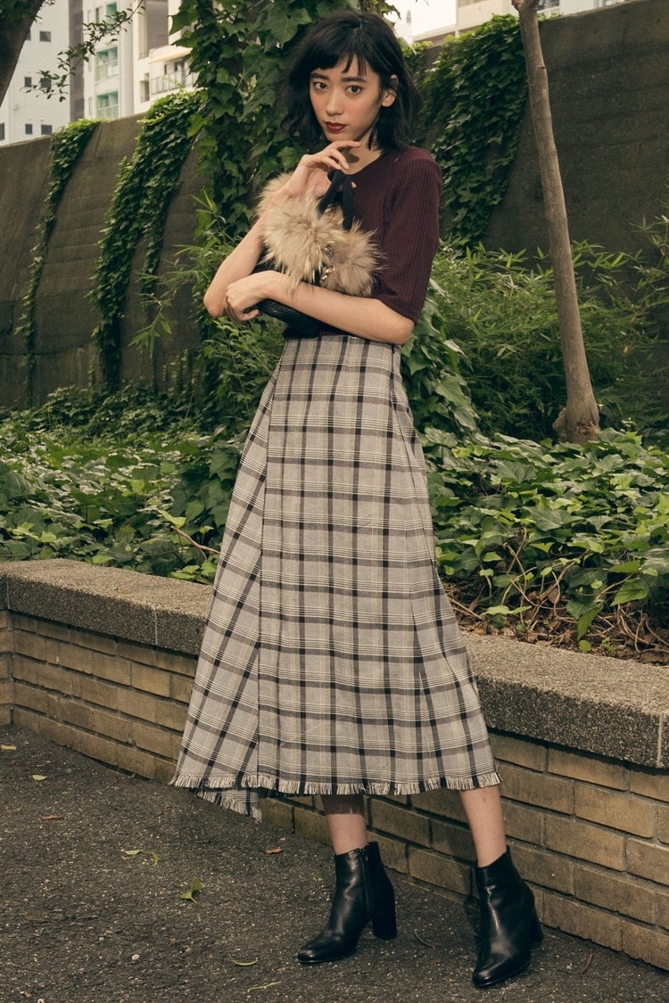 Droite lautreamont 冬のスカートルック