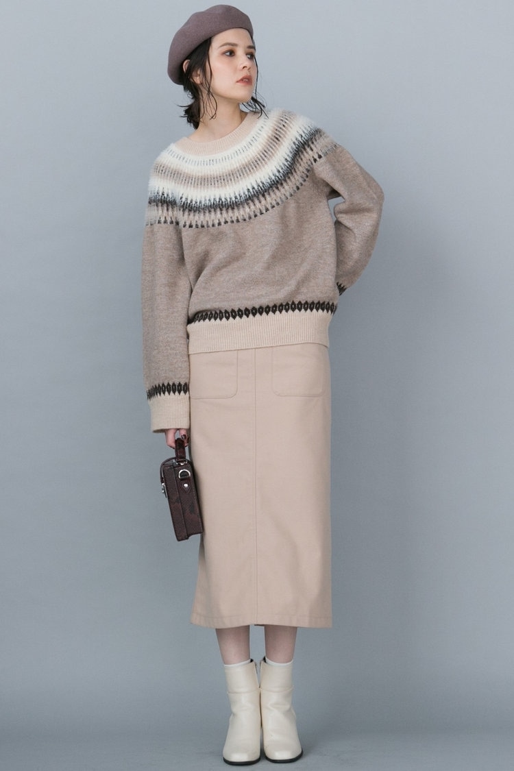 大本命の「ベージュ」で絶対的なトレンド感