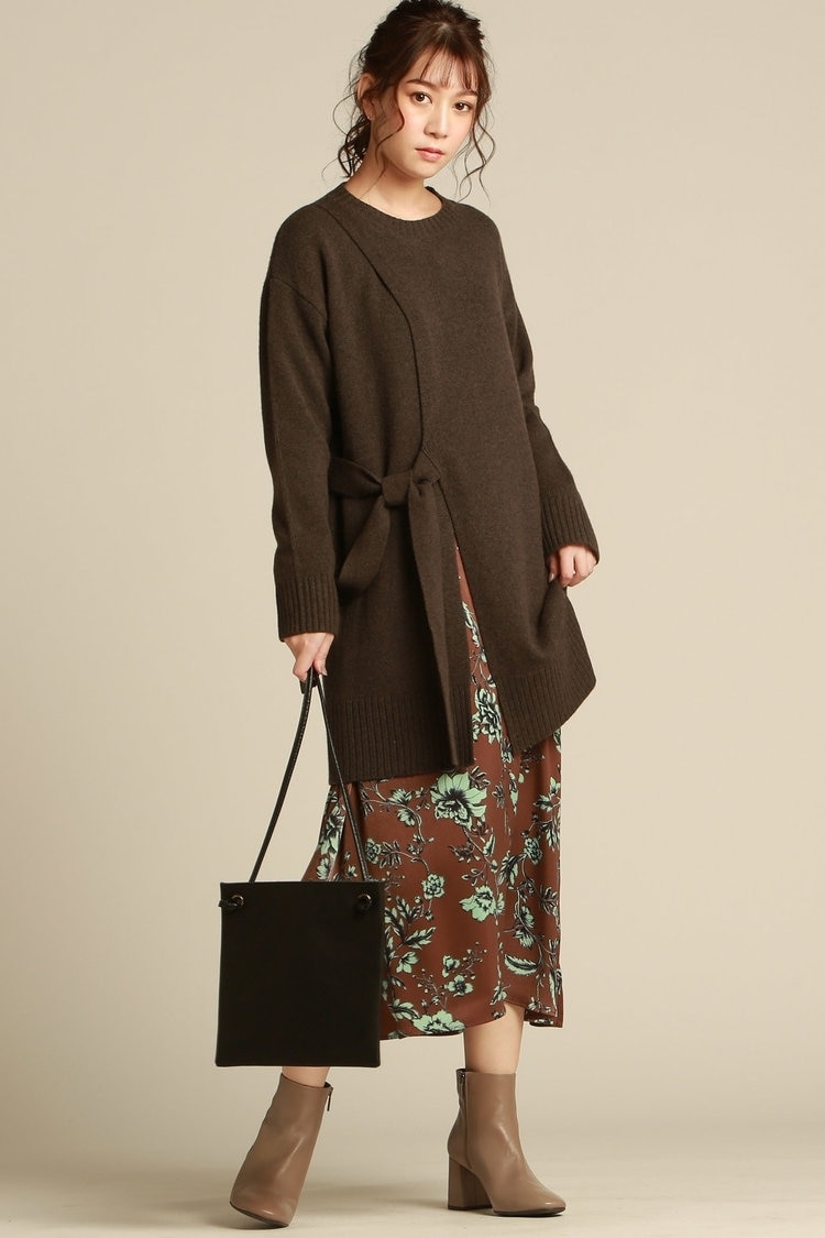 ナンバーワン注目カラー「ブラウンニット」