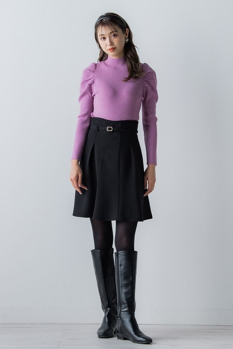 リブニットで沸き立つ色気