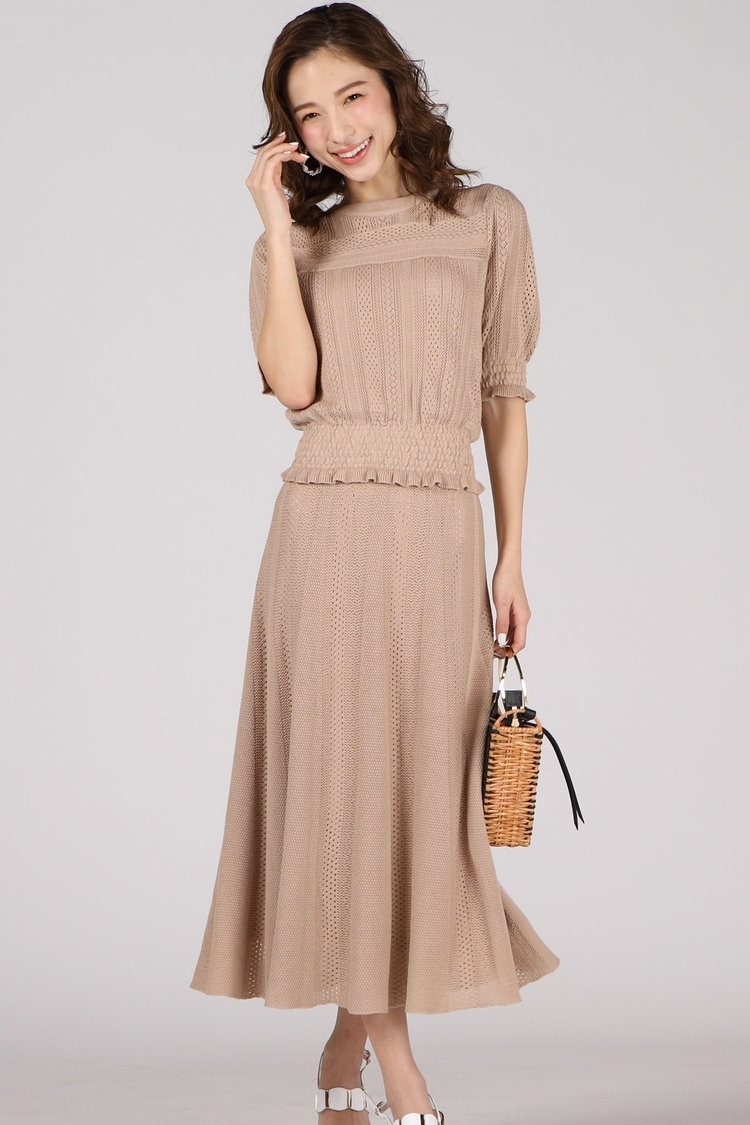 透かし編みニットセットアップ