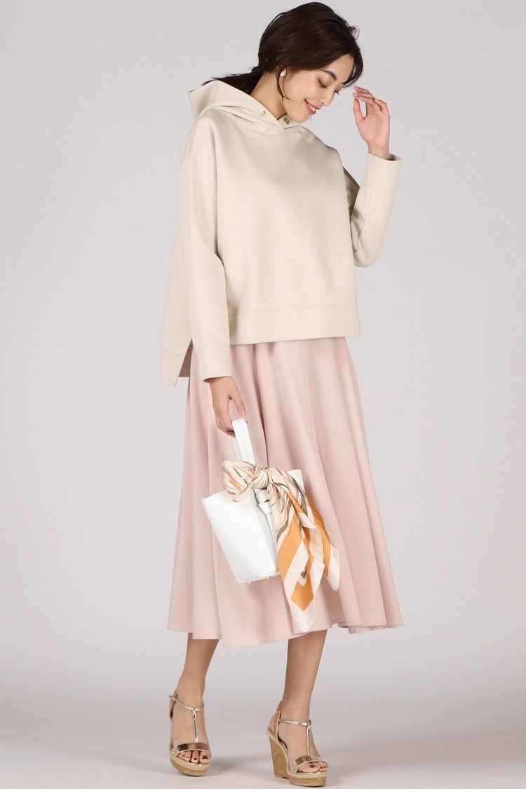 ボリュームフレアスカート