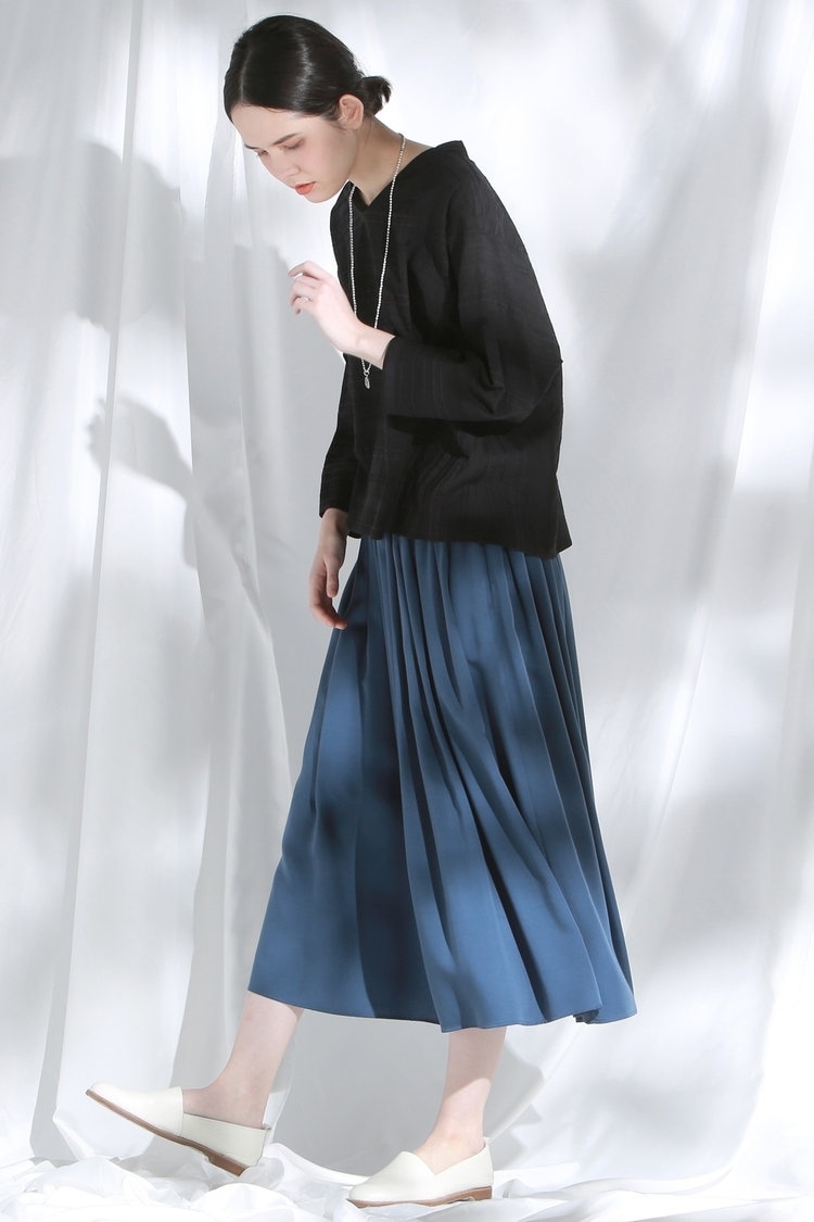 スパンキュプラサテンスカート