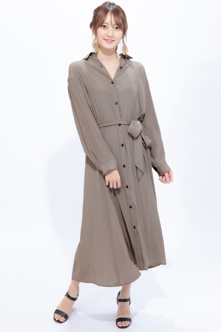 羽織りにも使える“シャツワンピ”をプラス1