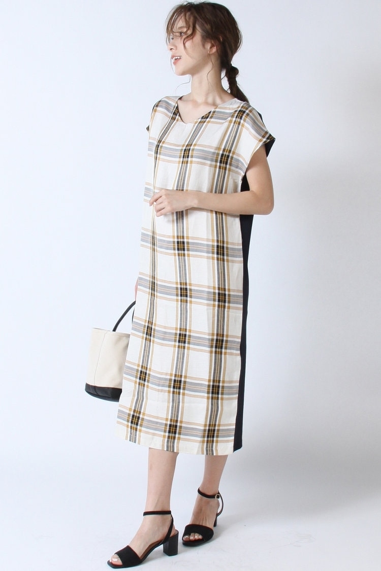 【malla】チェック柄ワンピース
Ketty Cherie