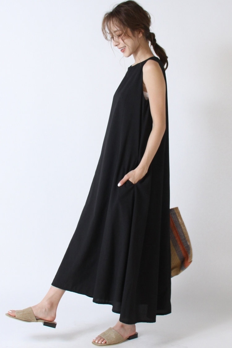 【acuta】ソフトリネンライクパネル切替ワンピース
Ketty Cherie