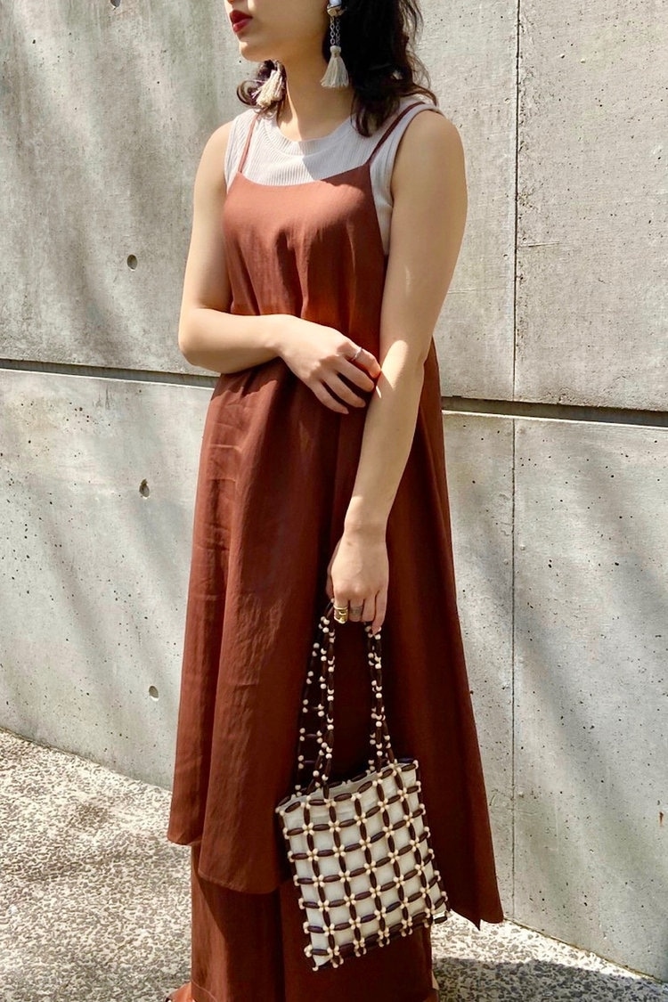 バッククロスキャミワンピース
VICKY