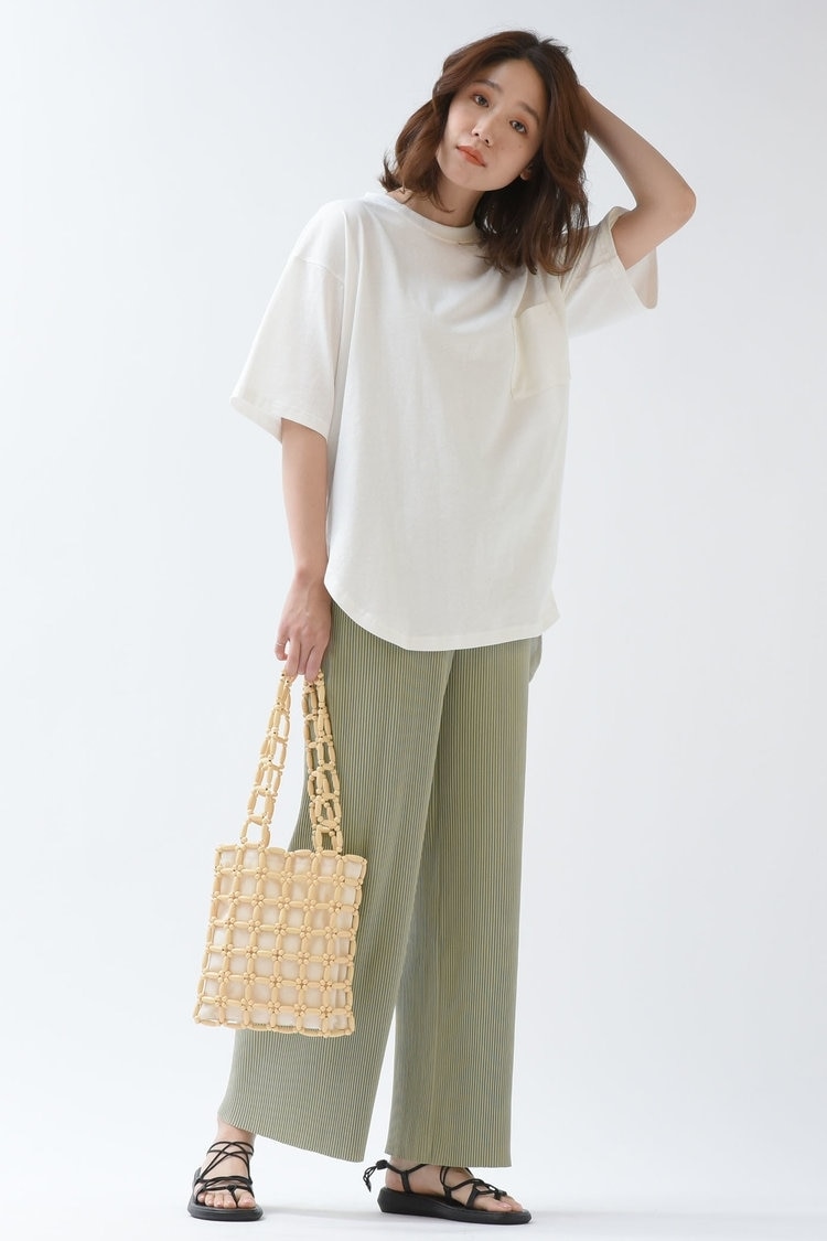 オーバーTでゆるシンプルに