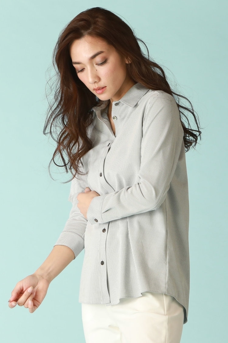 「襟付きシャツ」のオフィスカジュアル