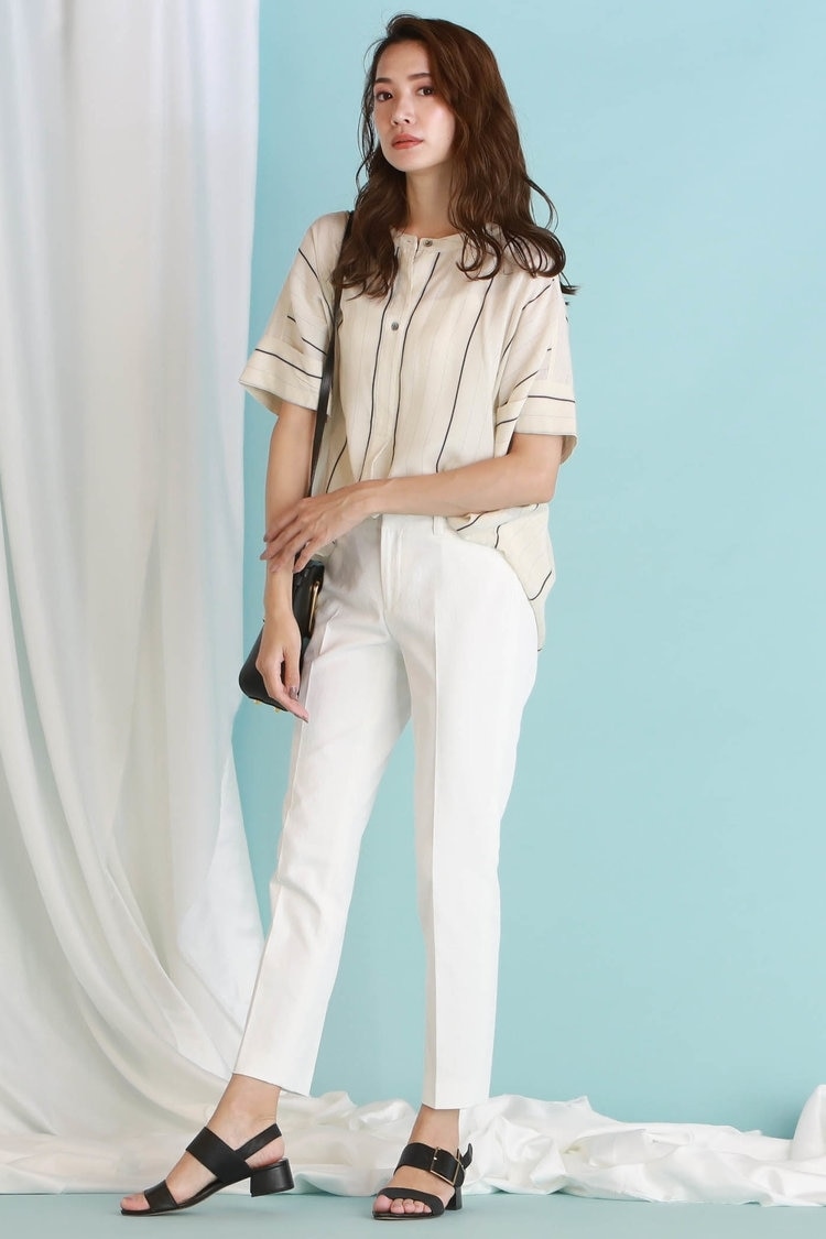 テーパードパンツなら、センタープレスorタック入りをチョイス