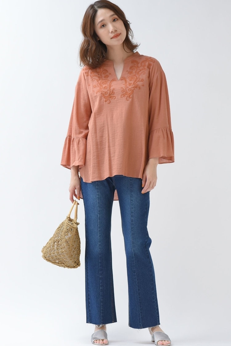 綿楊柳刺繍ブラウス