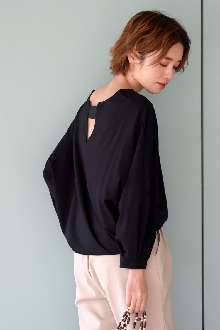 ドルマンバックスリットカットソー