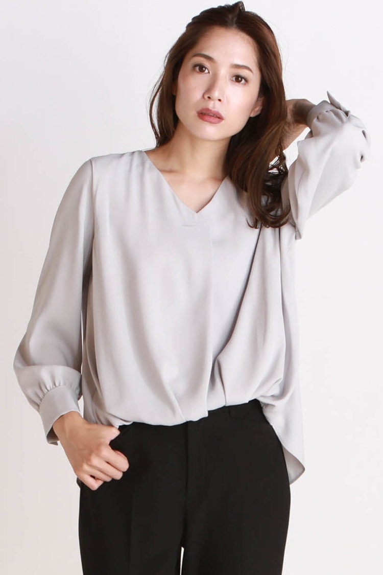 【WEB別注】1枚で着てもおしゃれな裾バルーンブラウス≪洗濯機で洗える≫