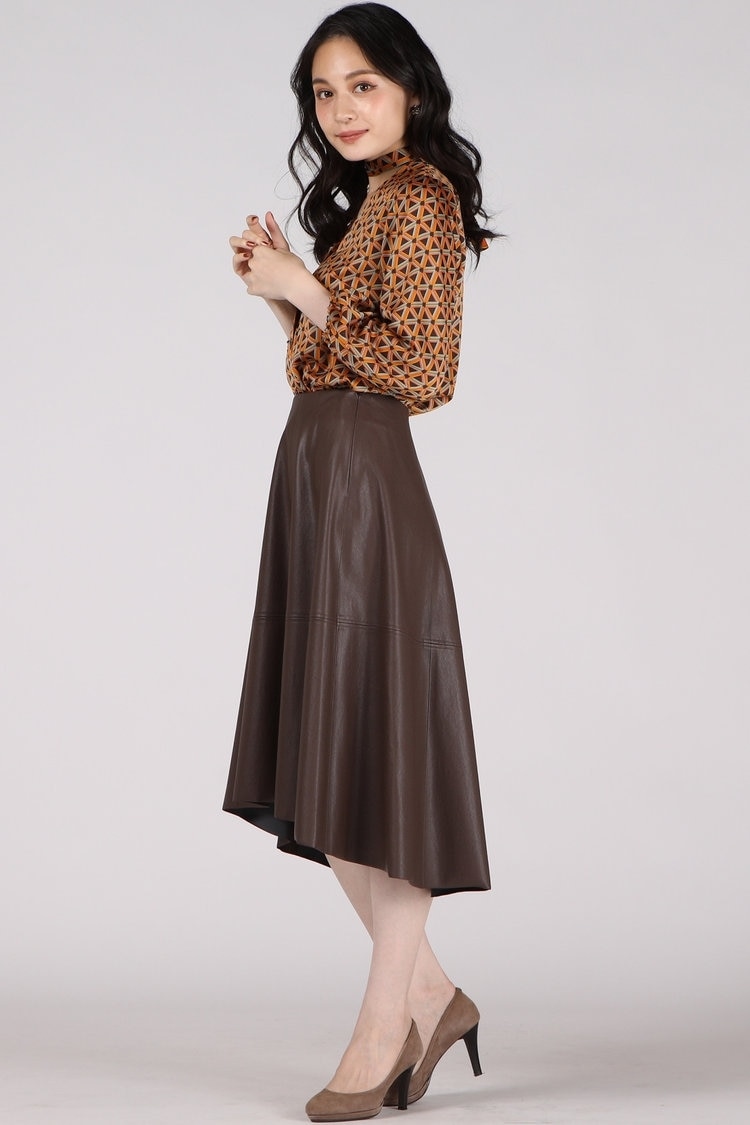 【大きいサイズ】エコレザーイレギュラーヘムフレアスカート