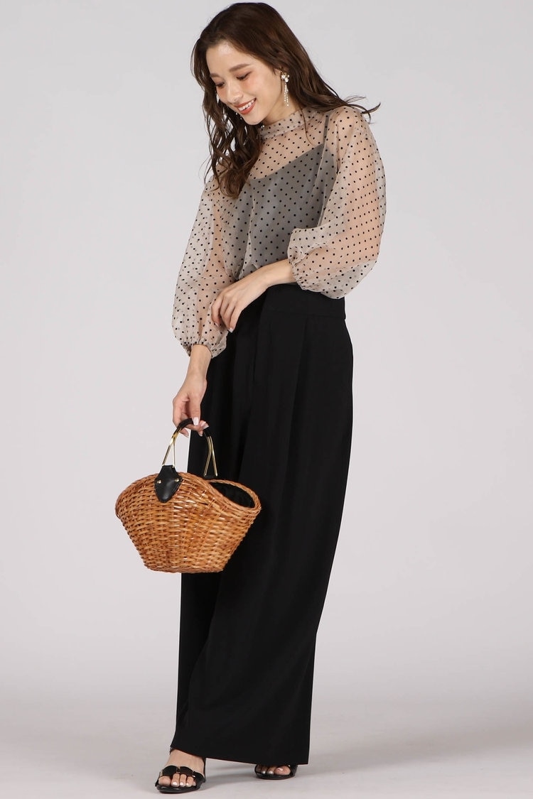 「シースルー」で彼の視線を集めて