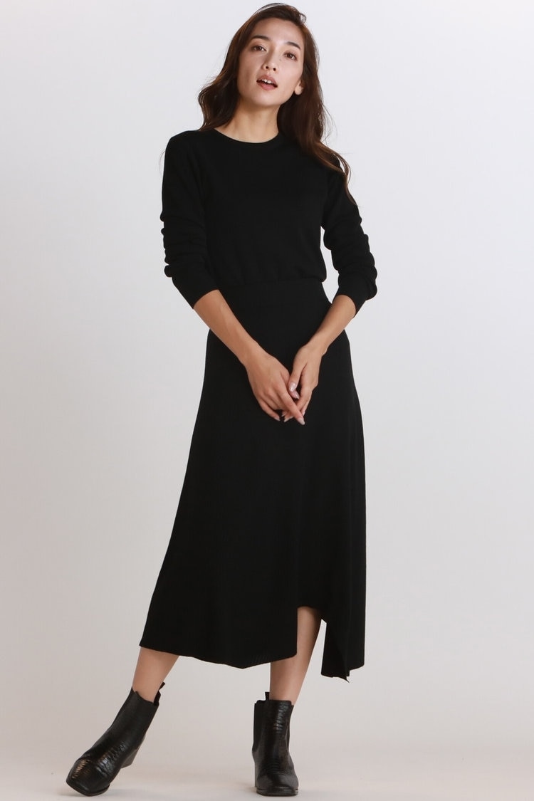 《大草直子さんコラボ【OWN】3rd Collection》アシンメトリーニットスカート《手洗い可能》《セットアップ対応》
