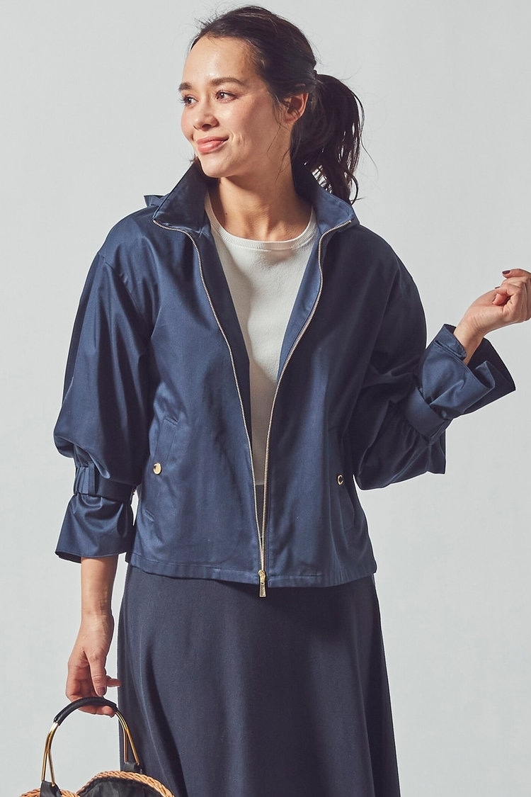 後ろペプラムフード付きブルゾン Viaggio Blu