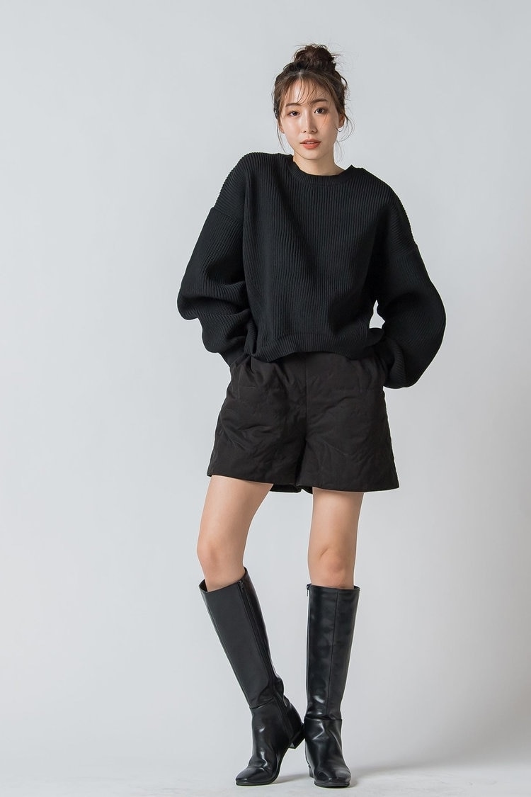 ショートパンツの韓国コーデ