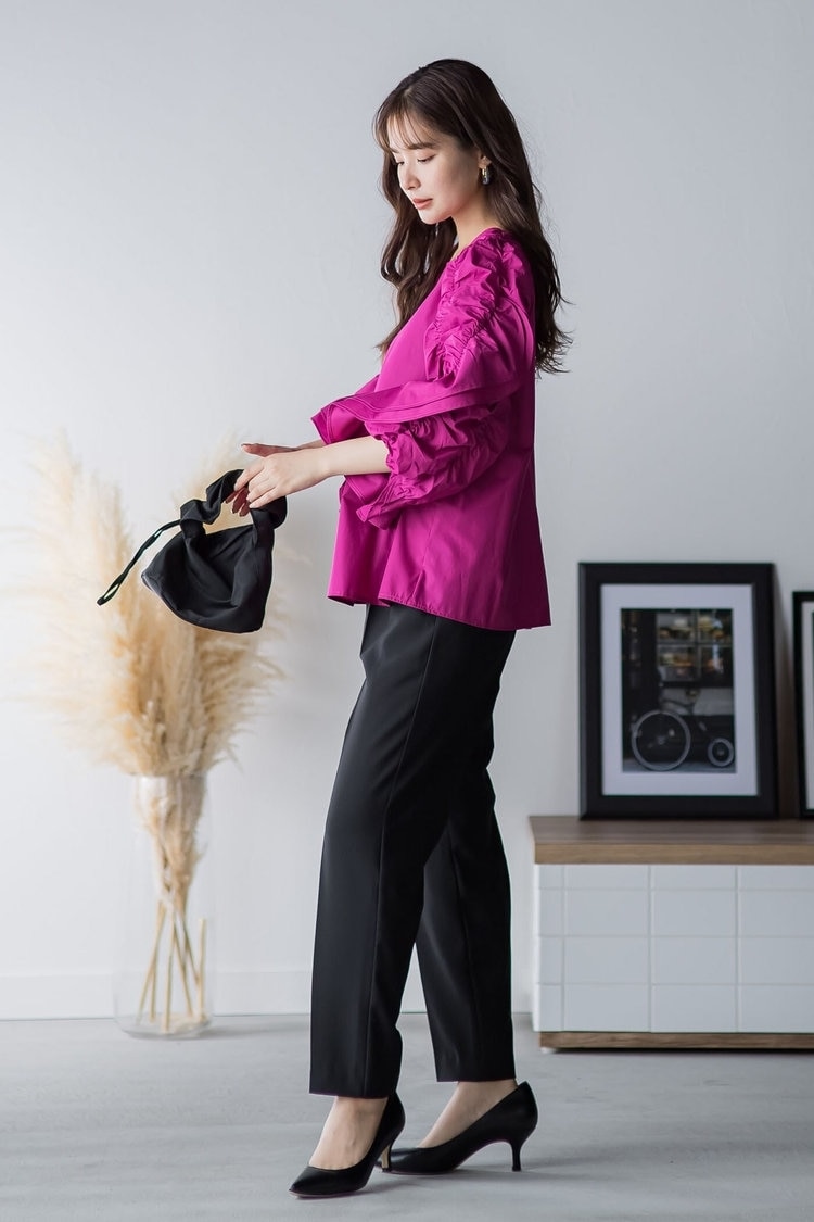 ビビッドカラーをアクセントで遊び心も