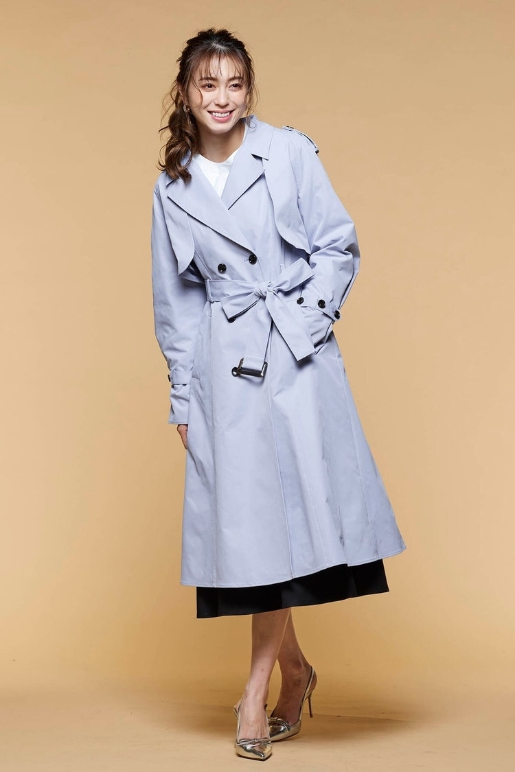 トレンチコートでクラシカルなオルチャンコーデ