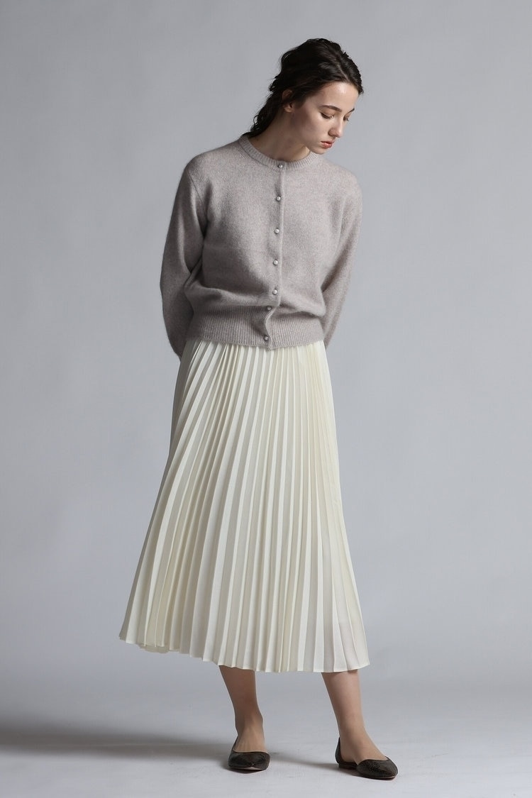 淡いトーンで作る秋冬のきちんとスタイル LAUTREAMONT DE CLASSE