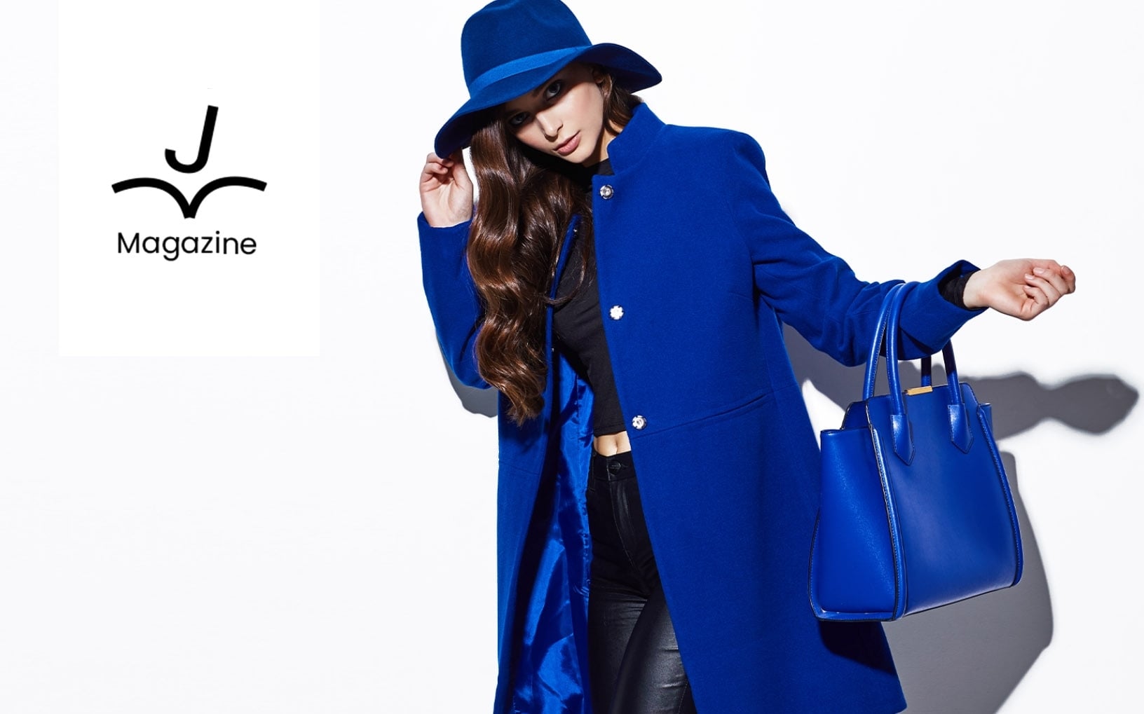 【2022年最新】青を取り入れたコーデ25選!おしゃれな色合わせをアイテム別にご紹介!