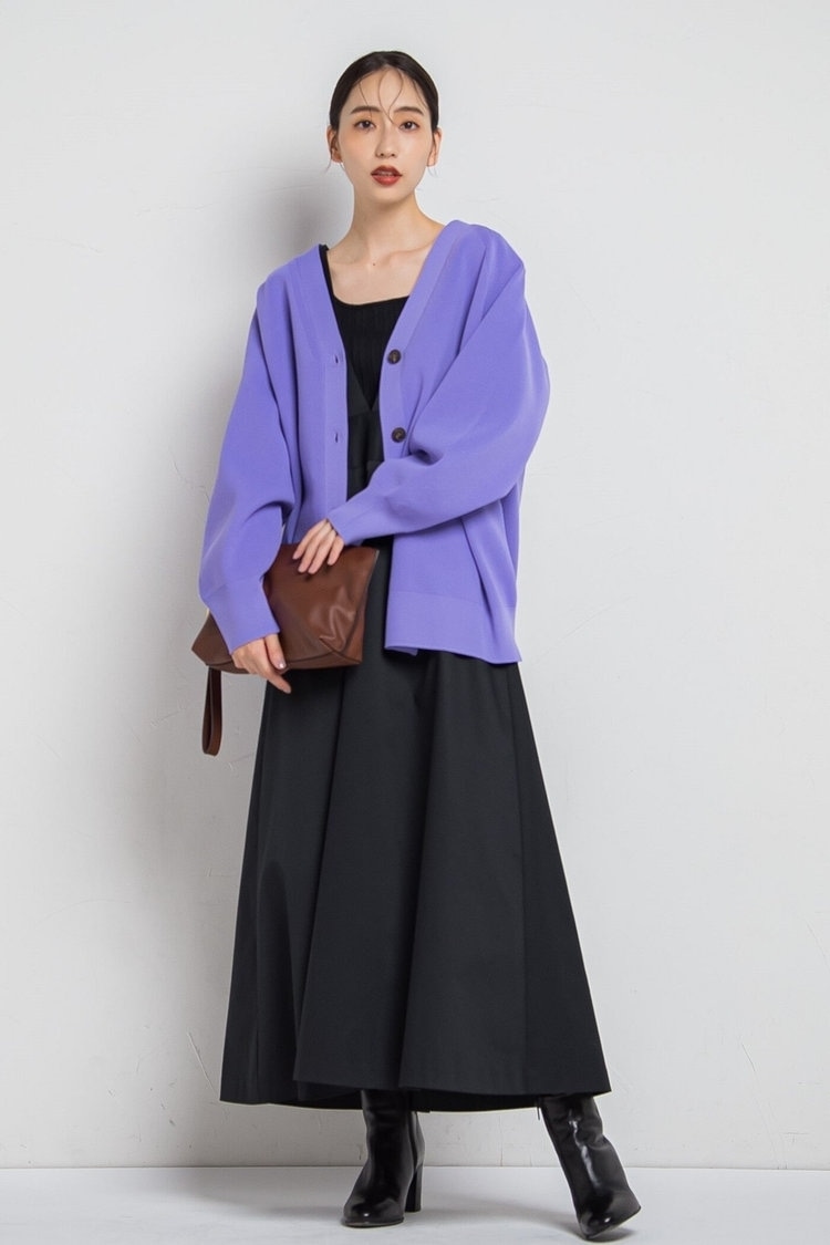 大人ジャンスカには秋冬の注目カラーカーデをオン Droite lautreamont