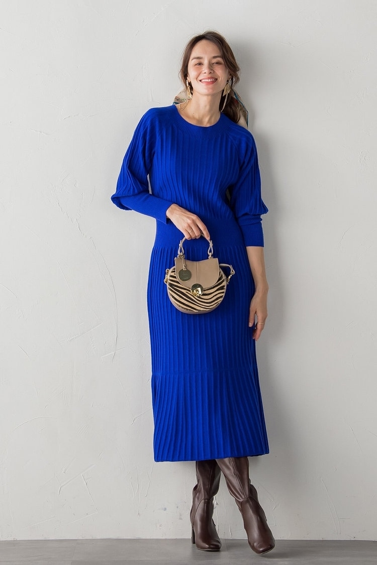 リブ編みニットワンピースでスタイルアップ Viaggio Blu