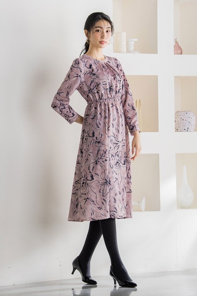 花柄ワンピースはタイツで大人っぽく着るのが正解 ketty