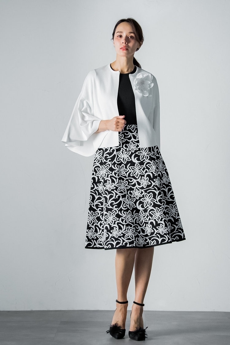 トレンドのファージレでモードな着こなしに Viaggio Blu