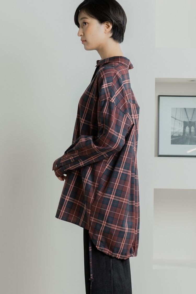 バックタックシャツ