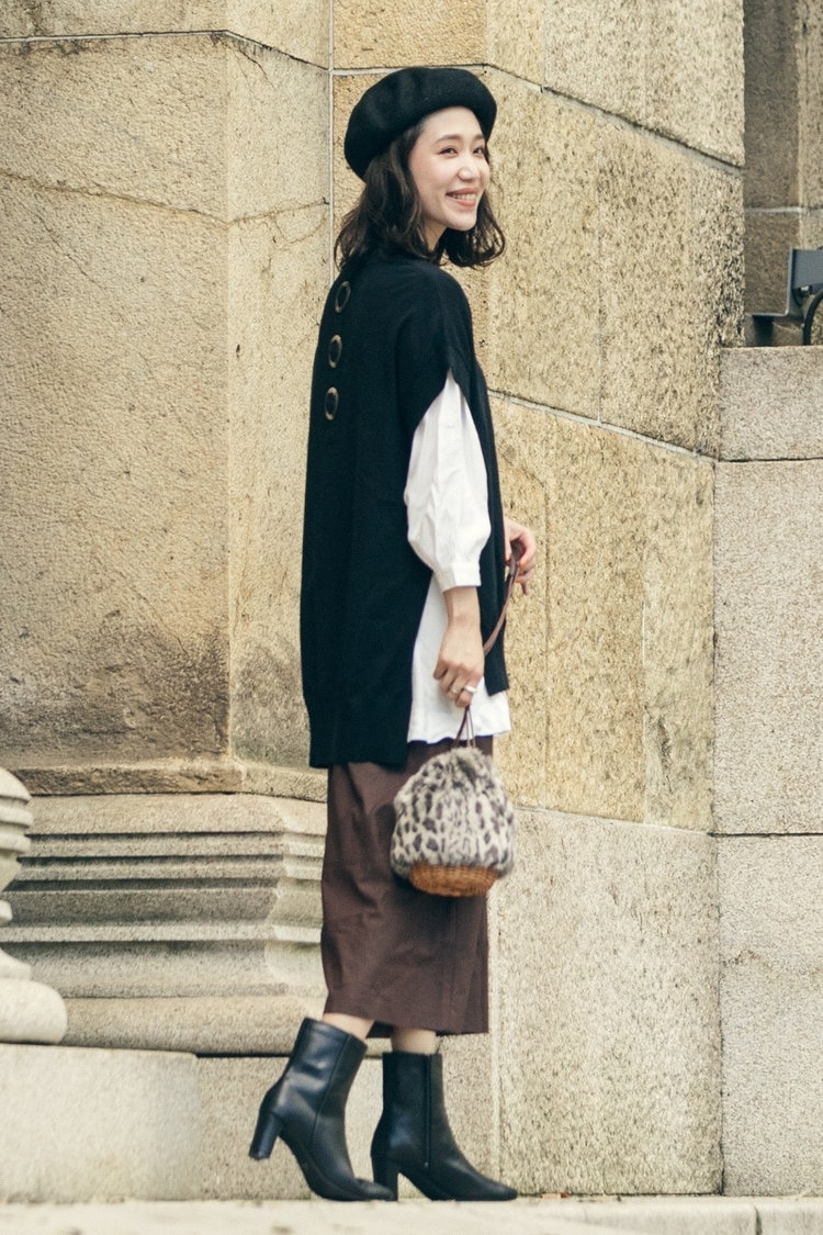 バックバックルニットベスト