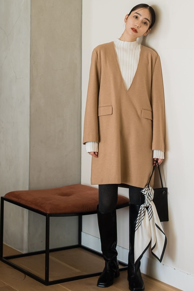 美術館デートはワンピースで知的な印象に Droite lautreamont