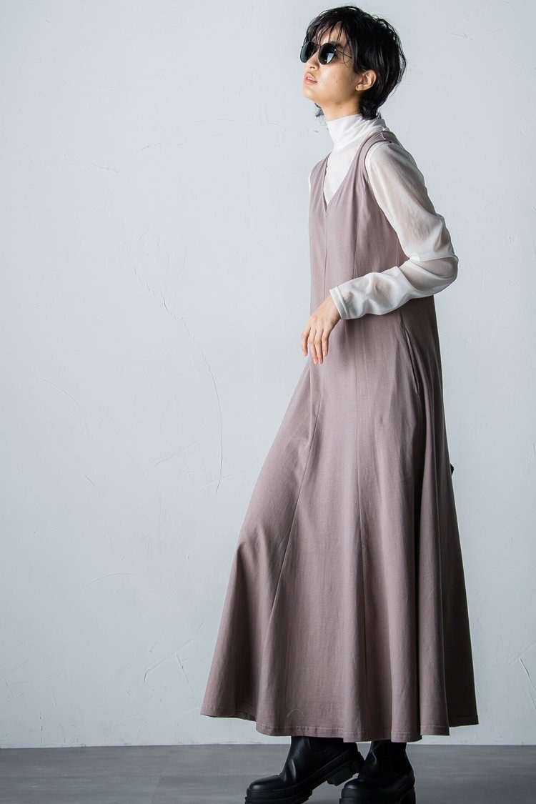 ロングワンピをレイヤードして MAYSON GREY