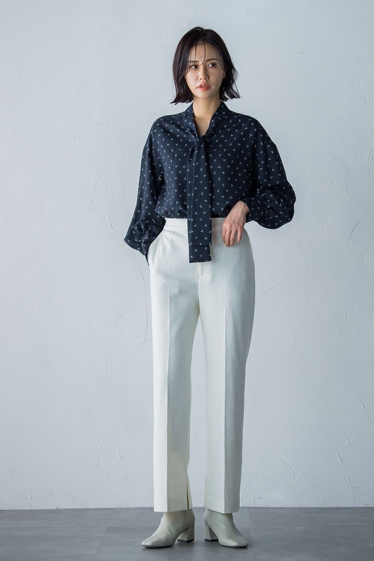 柄ブラウスを主役に LAUTREAMONT