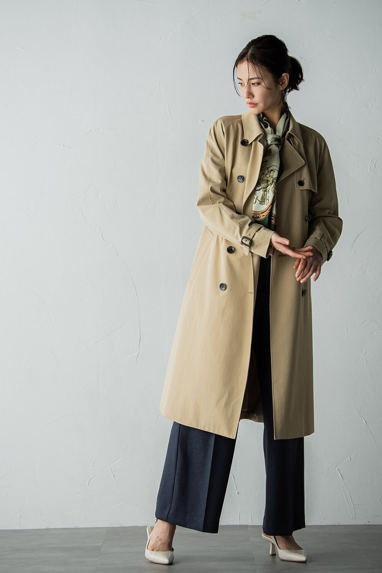 小物でトレンド感たっぷりの着こなしに LAUTREAMONT DE CLASSE