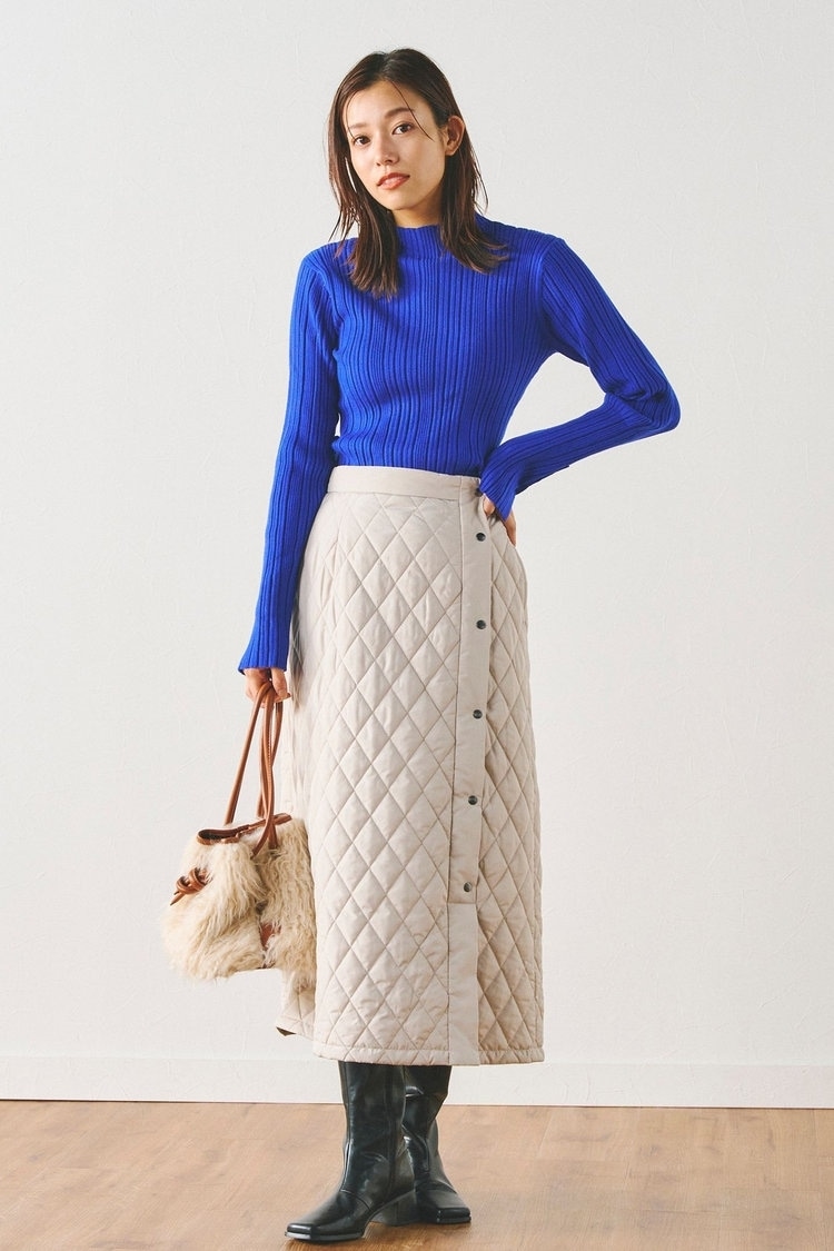 タイトトップス×キルティングスカートで旬感たっぷりに Droite lautreamont